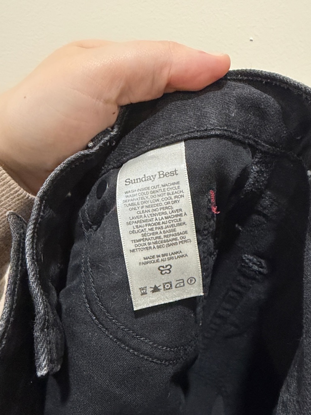 Aritzia Sunday Best Juniper 90s Loose Black Wide-Leg Jeans - Picture 12 of 13